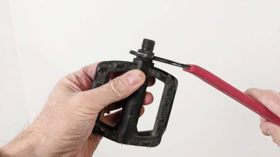 changing bike pedals without pedal wrench