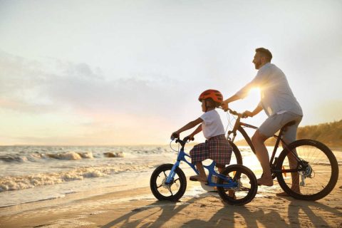 How To Ride a Bike on a Beach (And the Best Tires for It) | DIY ...